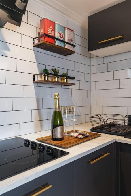 Apartament The West End Loft - 5* Retreat - Private Parking! Glasgow Zewnętrze zdjęcie