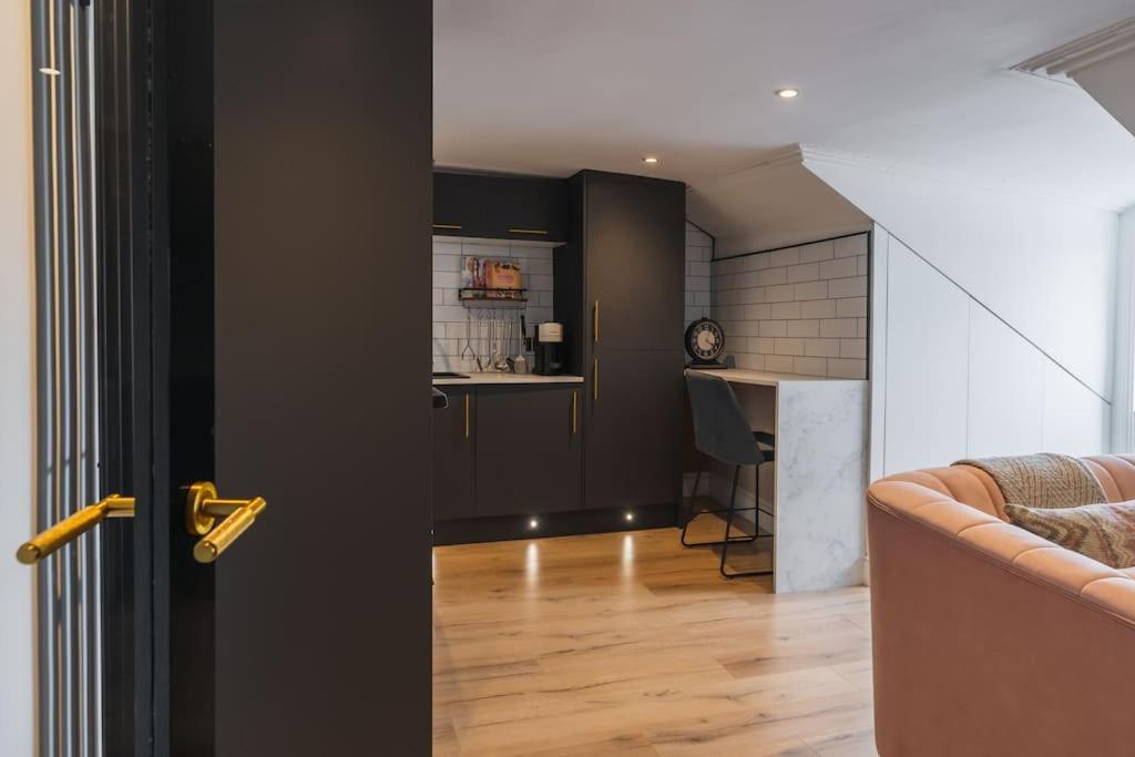 Apartament The West End Loft - 5* Retreat - Private Parking! Glasgow Zewnętrze zdjęcie